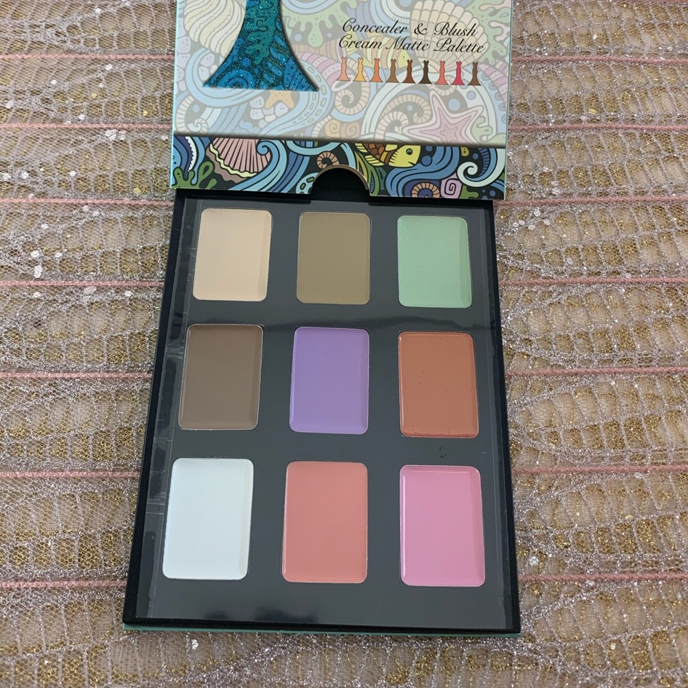 NEW OKALAN CONCEALER & BLUSH CREAM MATTE PALETTE.
